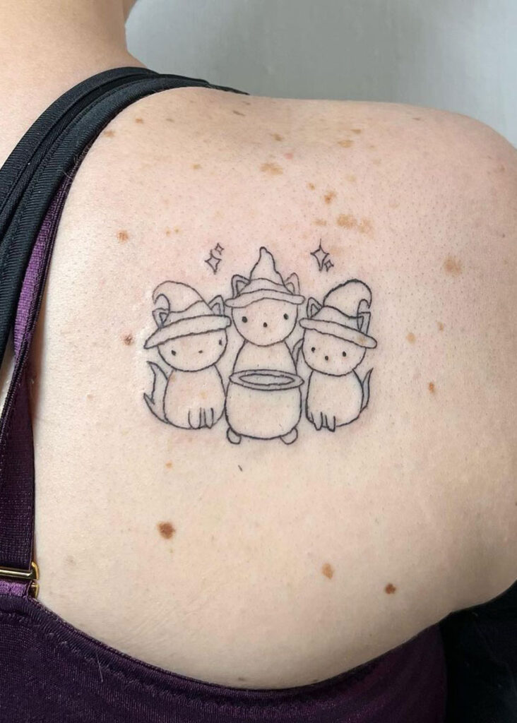 tatuajes de gatos con brujas