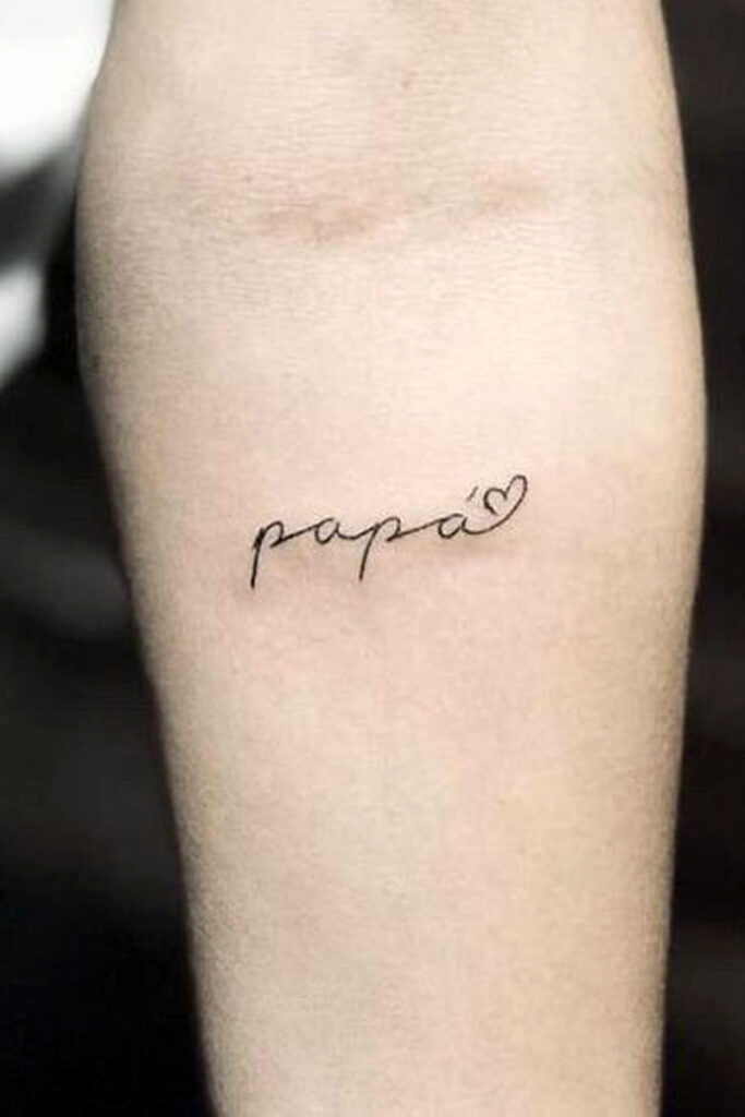 tatuajes de corazon con nombre