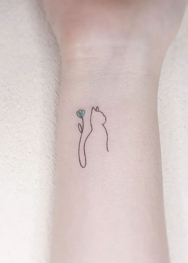 tatuajes de gatos minimalistas