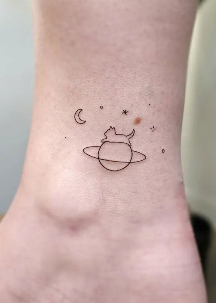 tatuajes de gatos en el universo